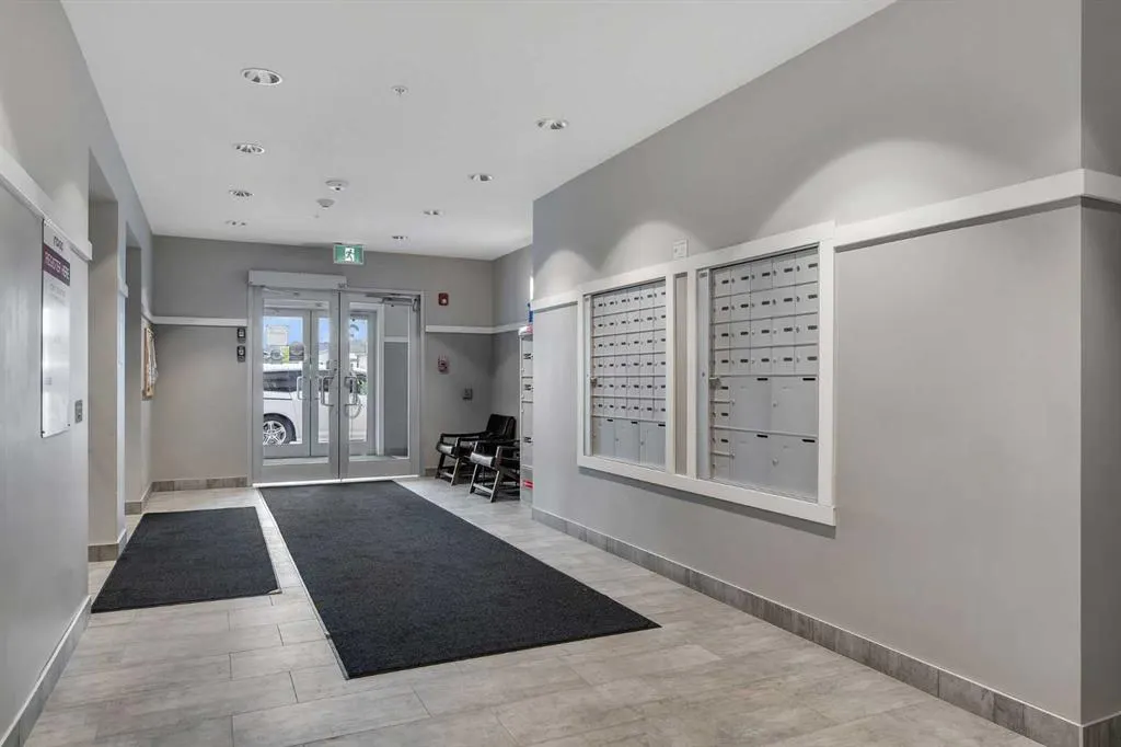 370 Harvest Hills Common NE, #108