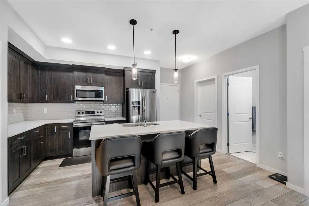 370 Harvest Hills Common NE, #108