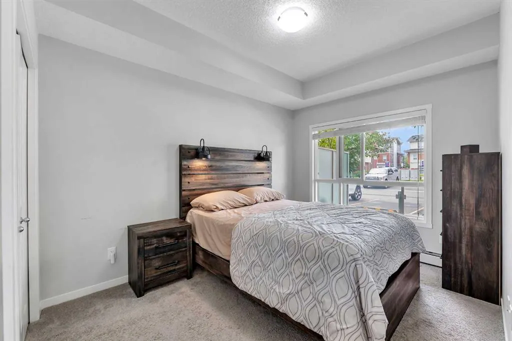 370 Harvest Hills Common NE, #108
