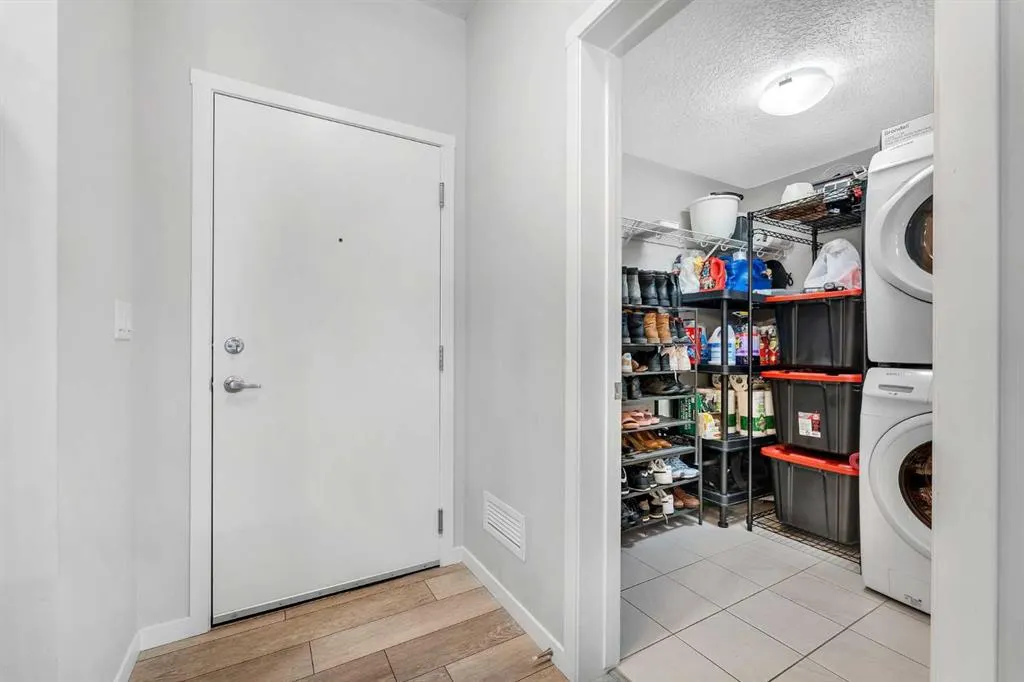 370 Harvest Hills Common NE, #108