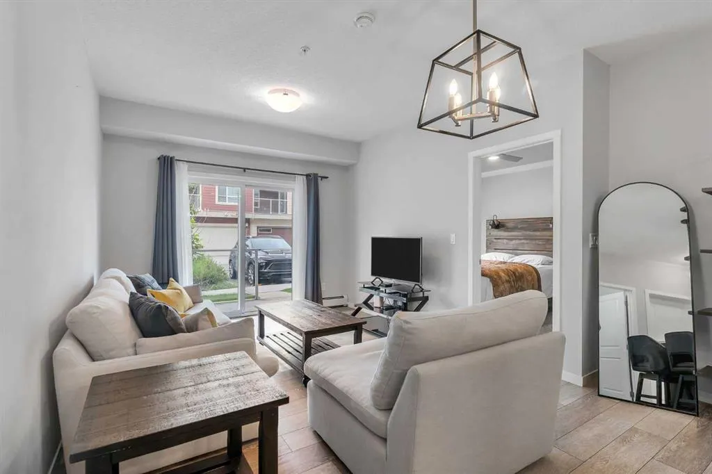 370 Harvest Hills Common NE, #108