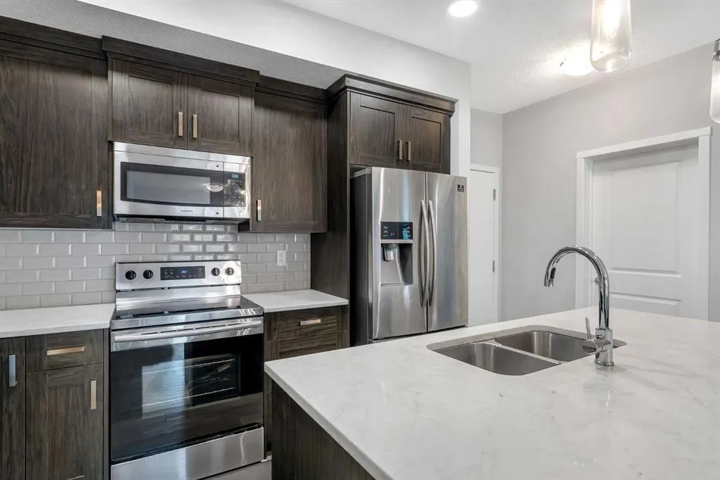 370 Harvest Hills Common NE, #108