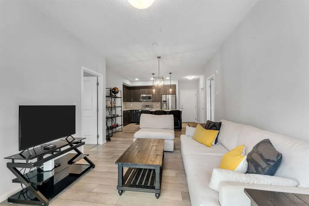 370 Harvest Hills Common NE, #108