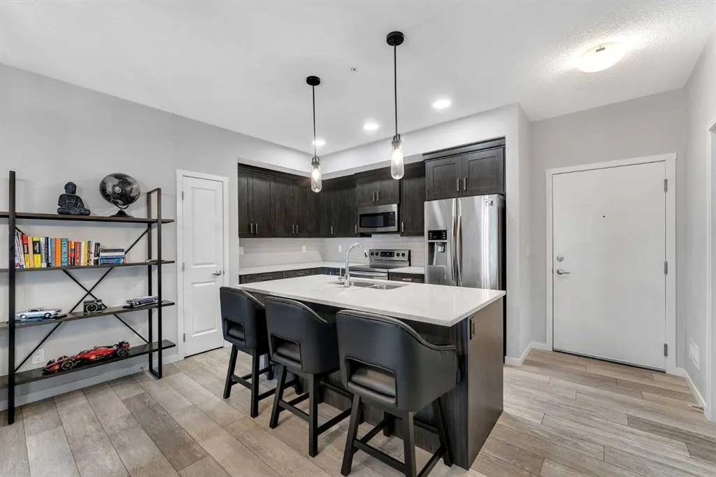 370 Harvest Hills Common NE, #108