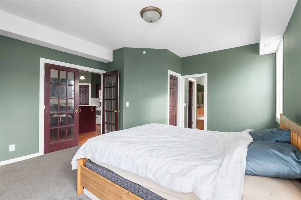 355 Centre Street NW, #104