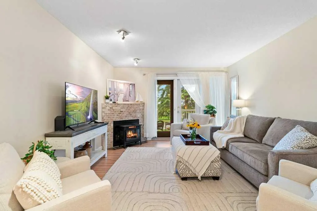 5220 50A Avenue, #606