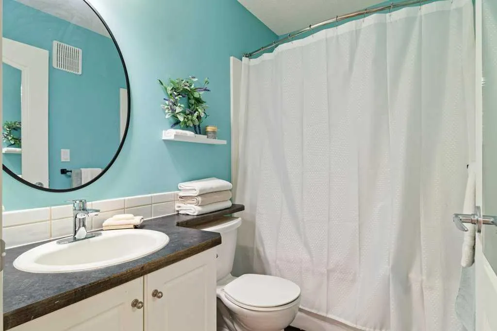 5220 50A Avenue, #606