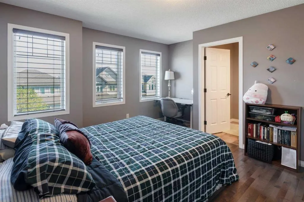 157 Windstone Avenue SW