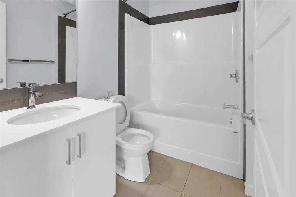 301 Redstone Boulevard NE, #432