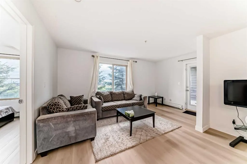 355 Taralake Way NE, #211