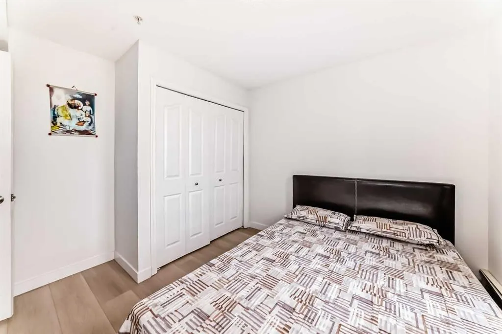 355 Taralake Way NE, #211