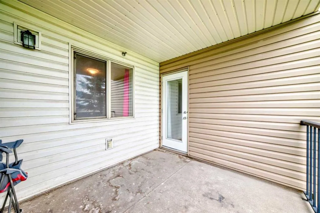 355 Taralake Way NE, #211