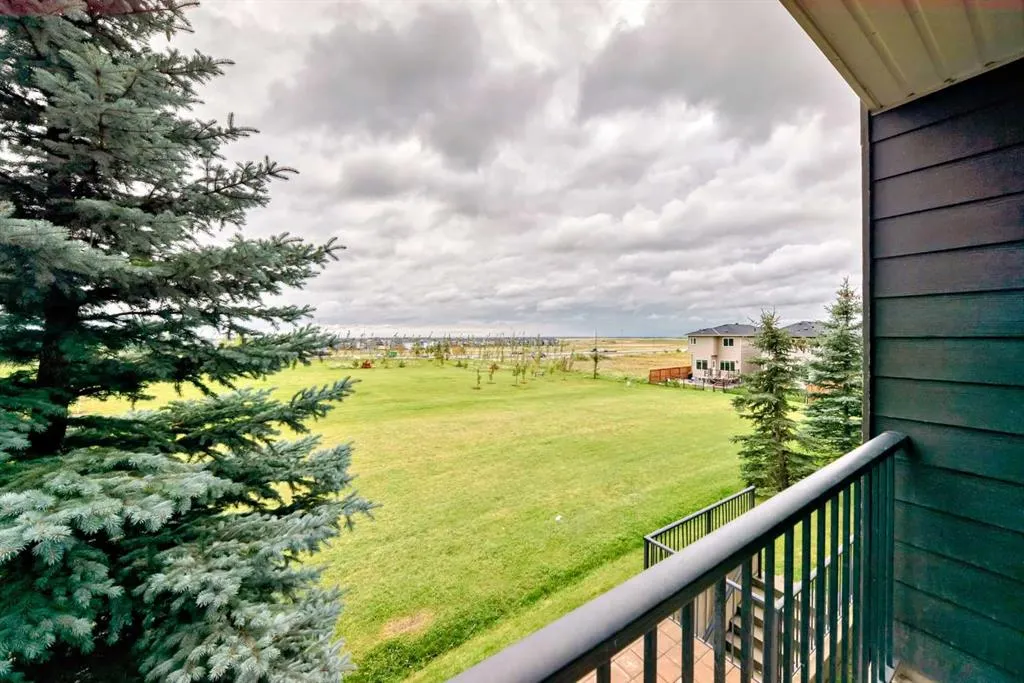 355 Taralake Way NE, #211