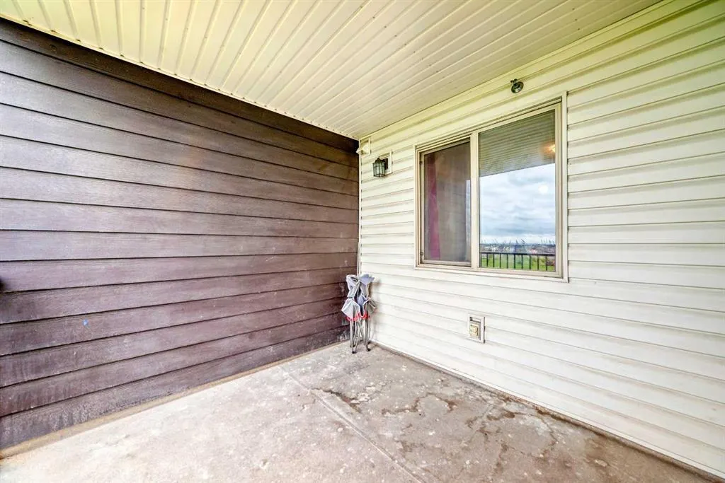 355 Taralake Way NE, #211