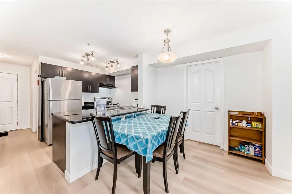355 Taralake Way NE, #211