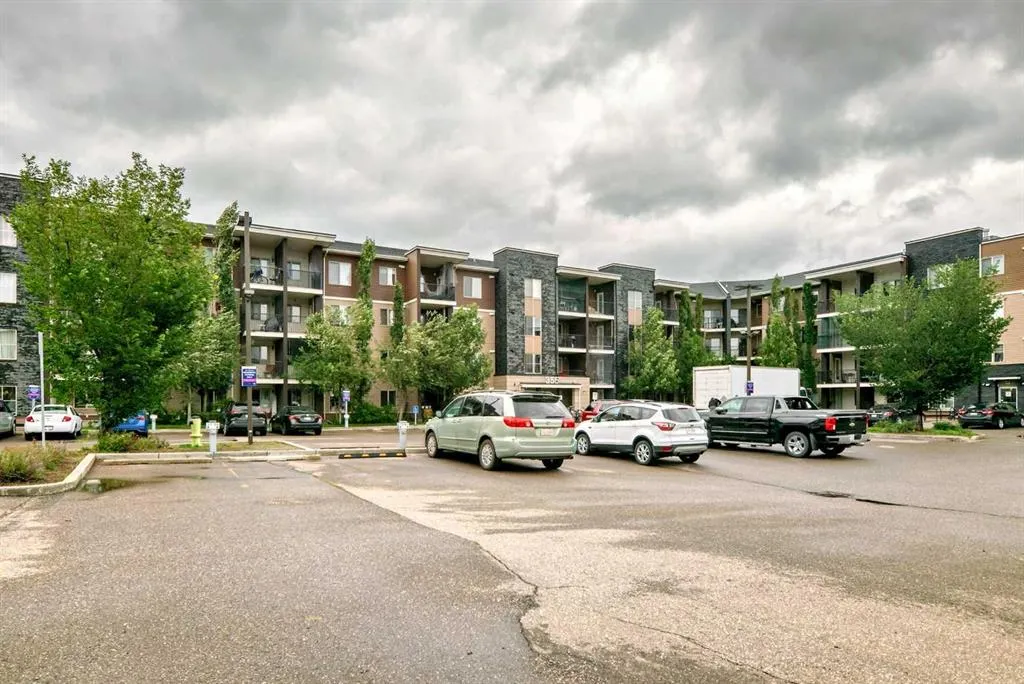 355 Taralake Way NE, #211
