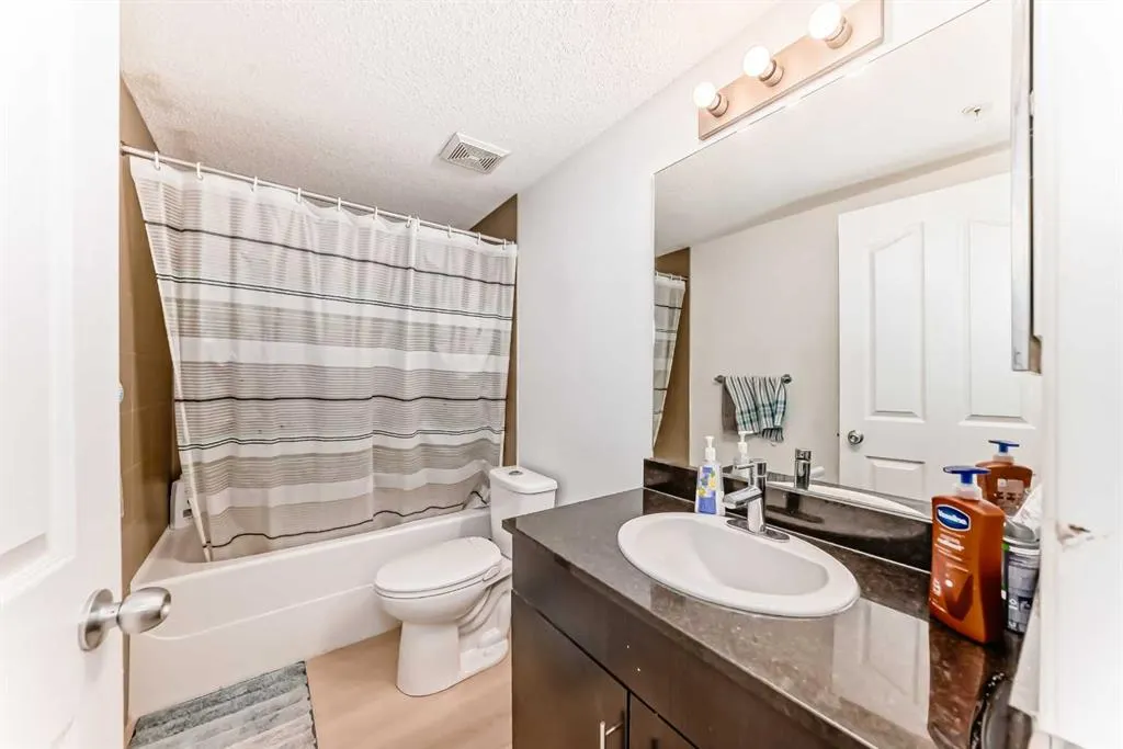 355 Taralake Way NE, #211
