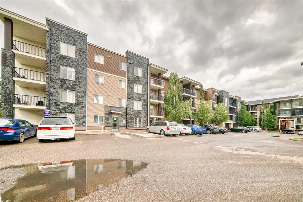 355 Taralake Way NE, #211