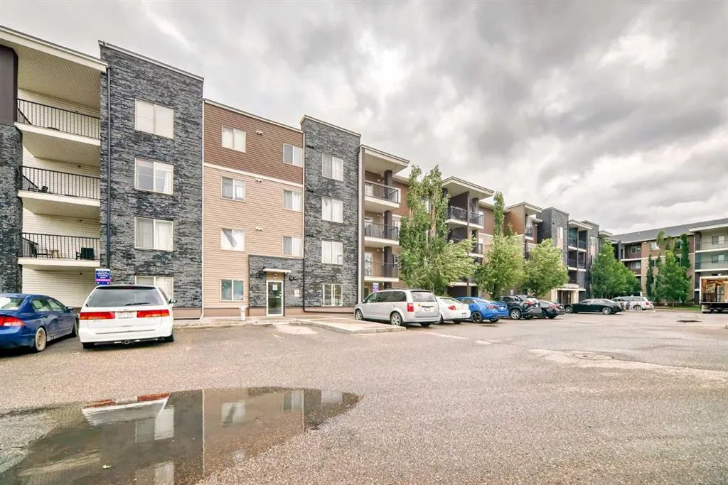 355 Taralake Way NE, #211