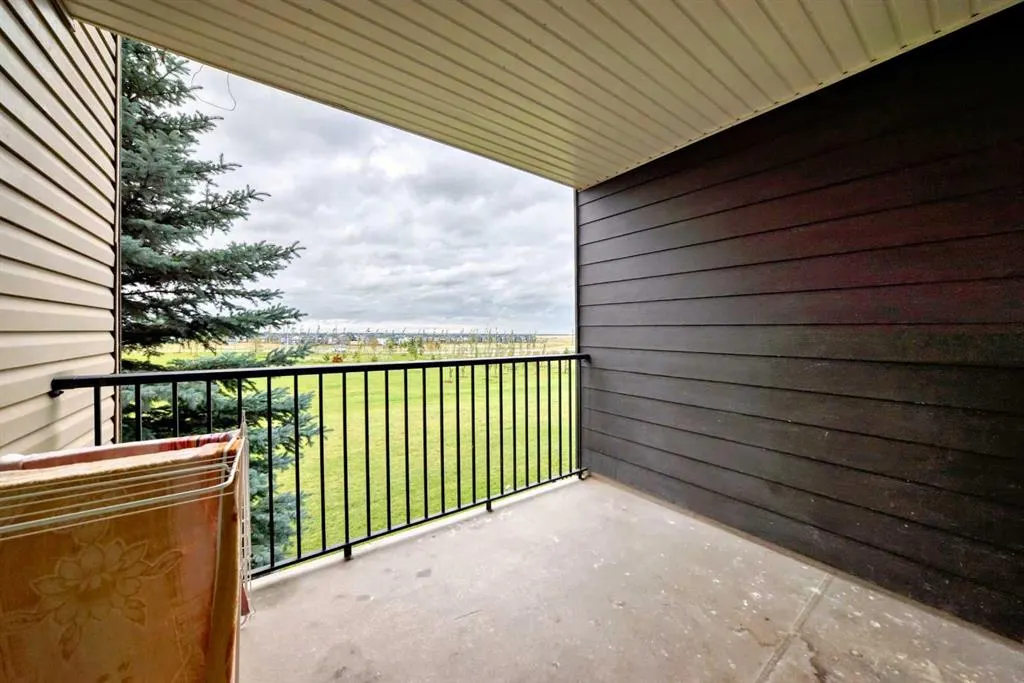 355 Taralake Way NE, #211