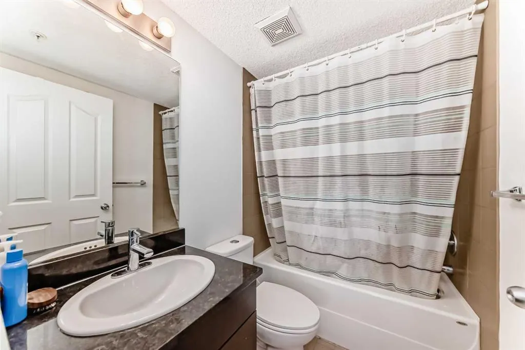 355 Taralake Way NE, #211