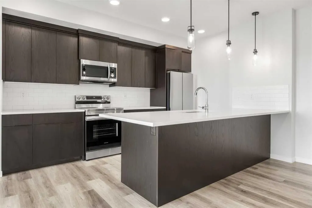 220 Seton Grove SE, #1209