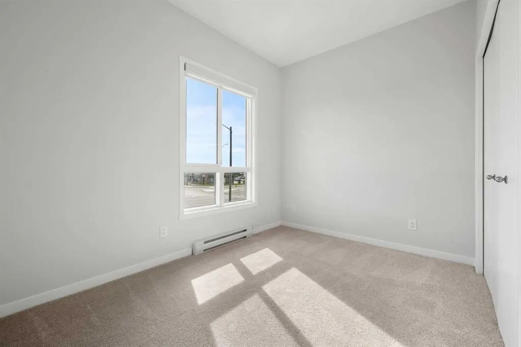 220 Seton Grove SE, #1209