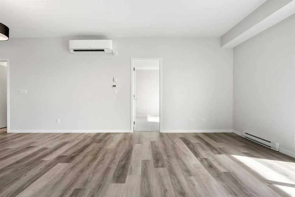 220 Seton Grove SE, #1209