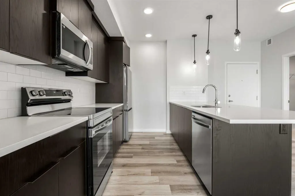 220 Seton Grove SE, #1209