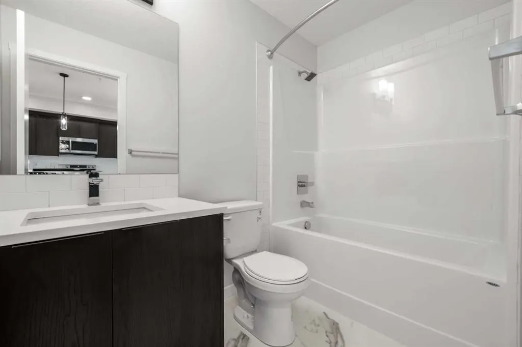 220 Seton Grove SE, #1209