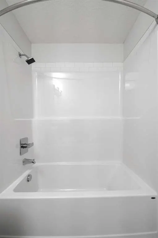 220 Seton Grove SE, #1209