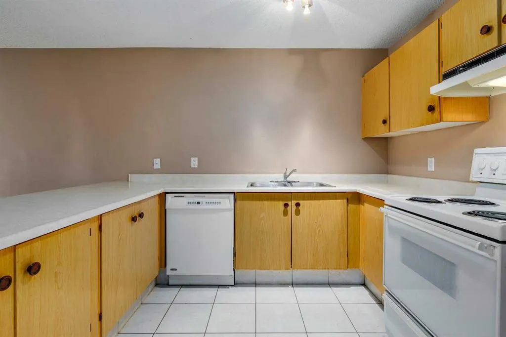 3705 Fonda Way SE, #57