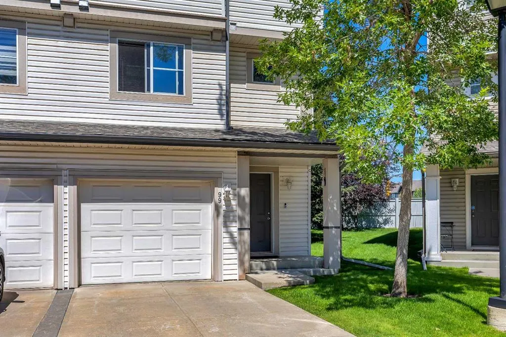 99 Copperfield Court SE