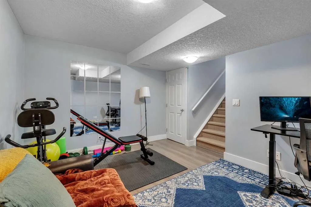 99 Copperfield Court SE