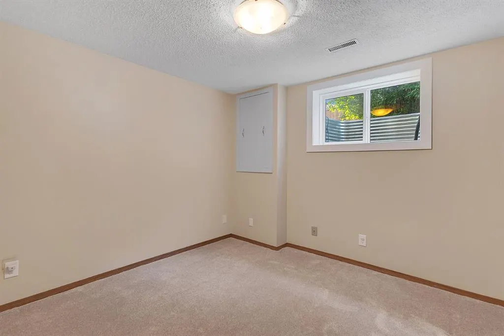 23 Sanderling Court