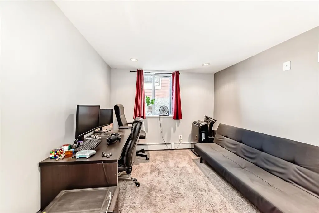 1521 26 Avenue SW, #13