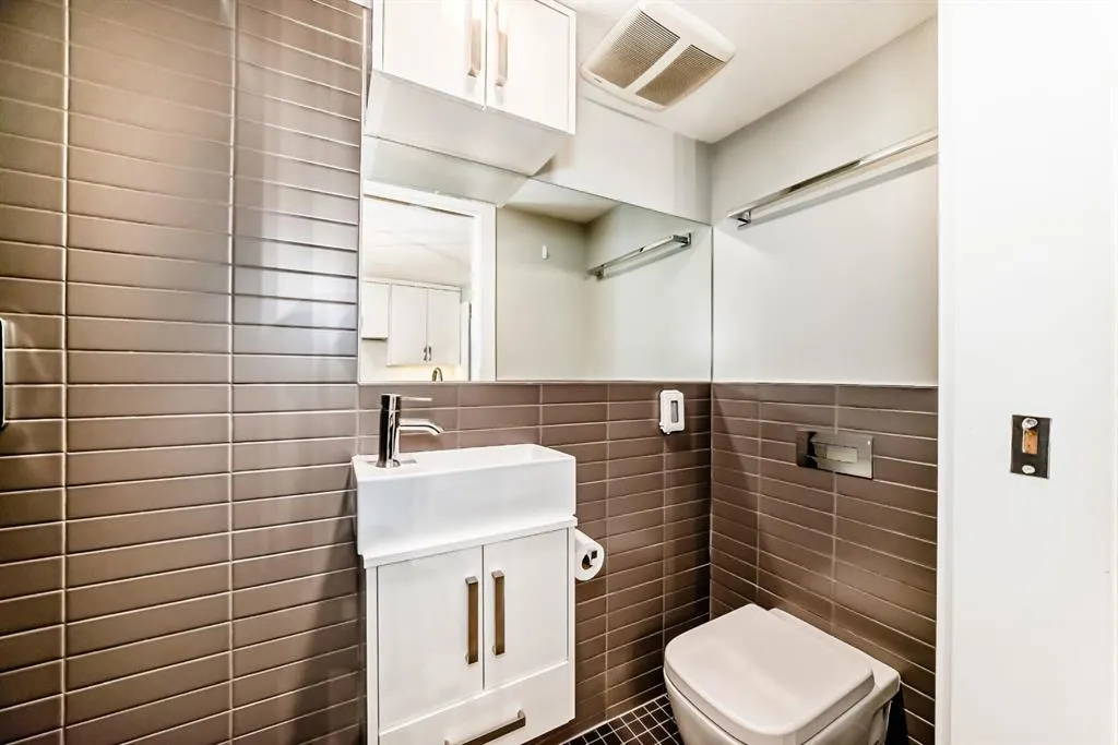 1521 26 Avenue SW, #13