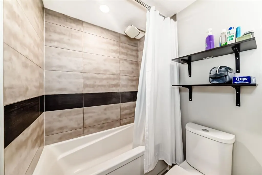 1521 26 Avenue SW, #13