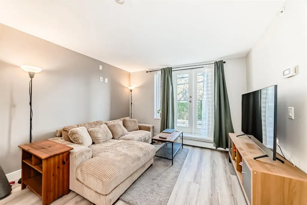 1521 26 Avenue SW, #13
