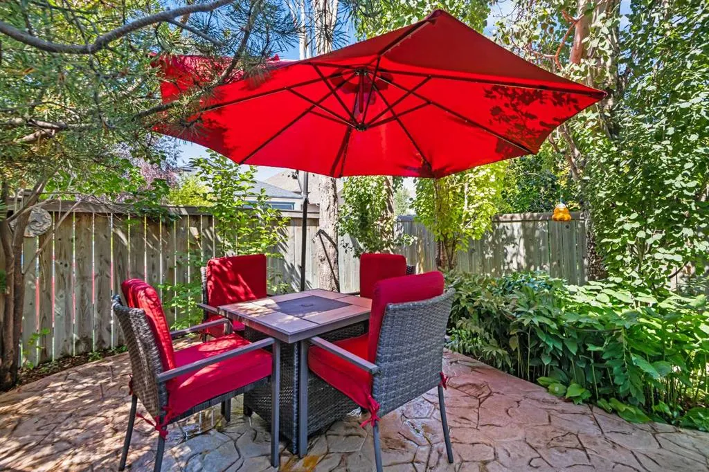 195 Cove Crescent