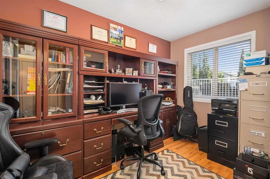 195 Cove Crescent