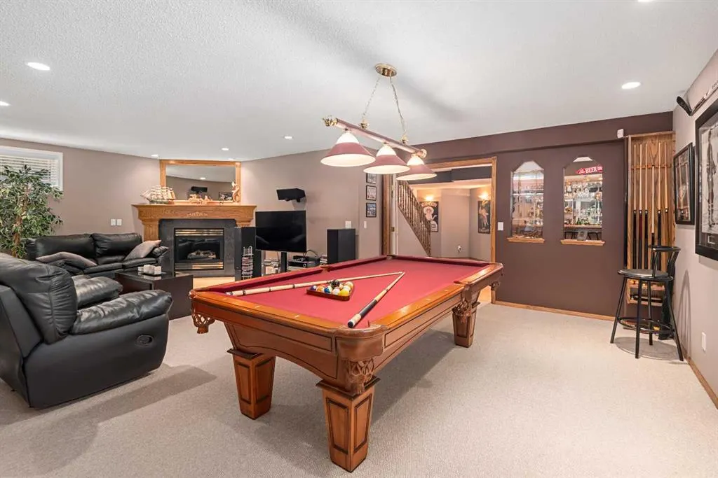 195 Cove Crescent