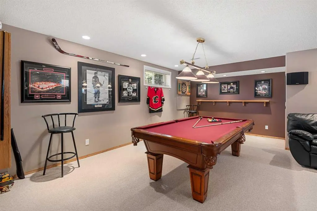 195 Cove Crescent