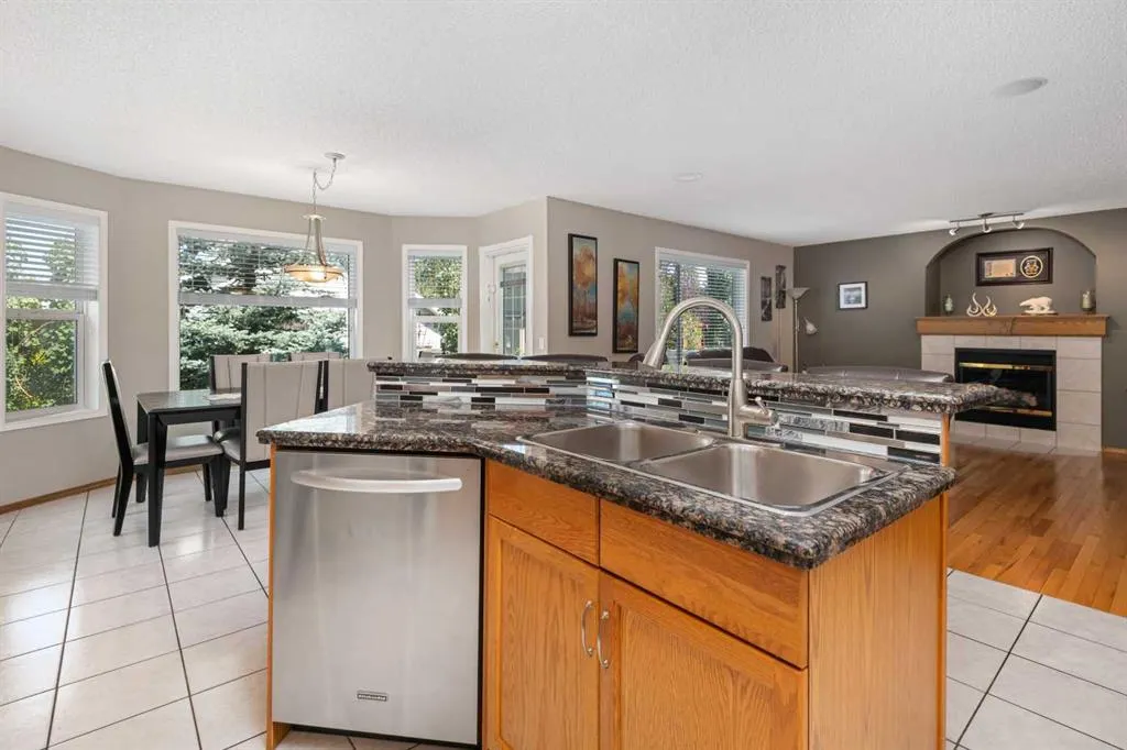 195 Cove Crescent