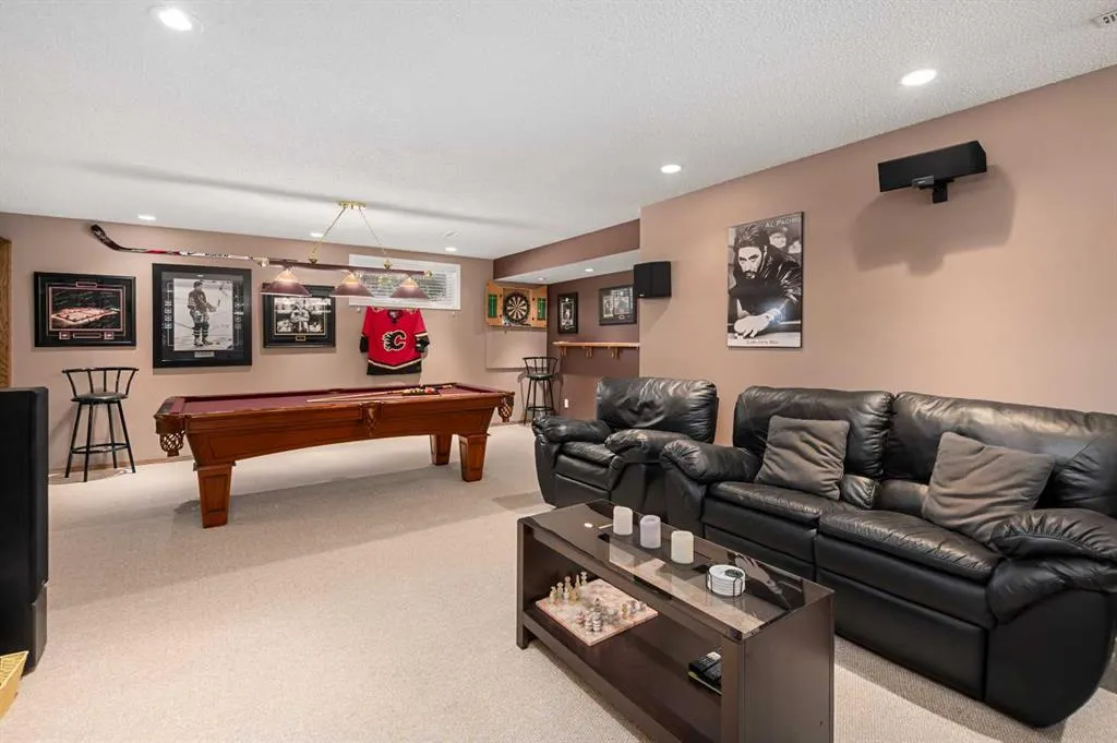 195 Cove Crescent