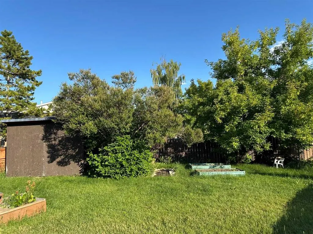 32 Erin Mount Crescent SE