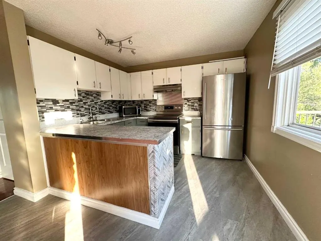 32 Erin Mount Crescent SE