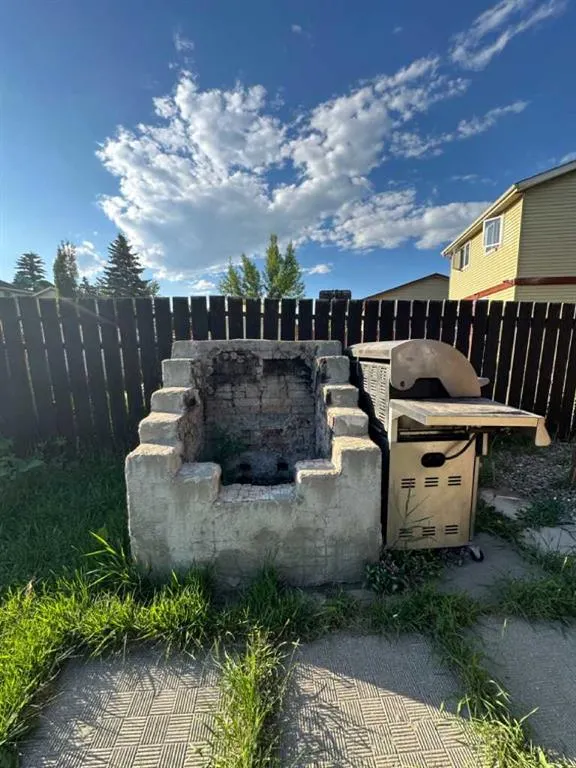 32 Erin Mount Crescent SE