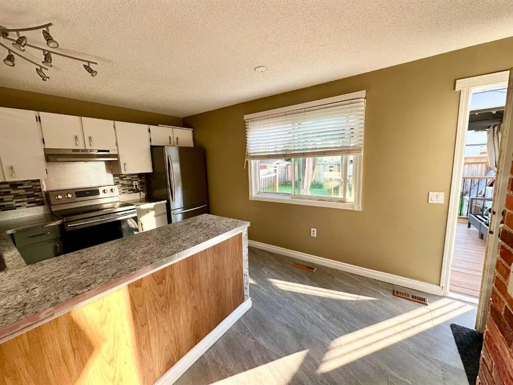32 Erin Mount Crescent SE