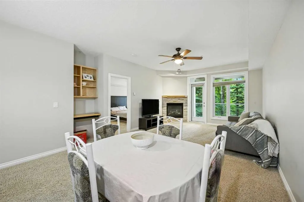 14 Hemlock Crescent SW, #8103